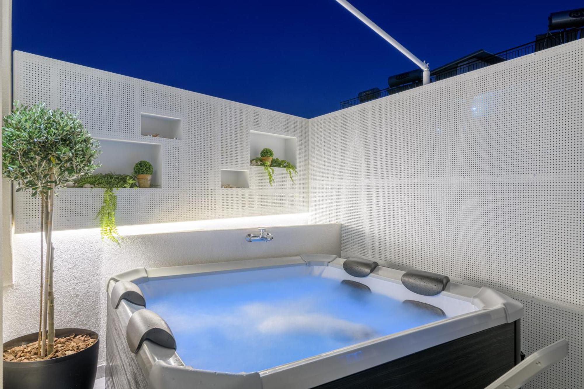 Central Sunny Loft With Plunge Pool 雅典 外观 照片